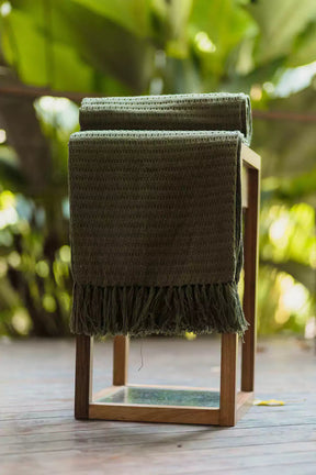 Manta Mell em cor verde 1,40x2,30